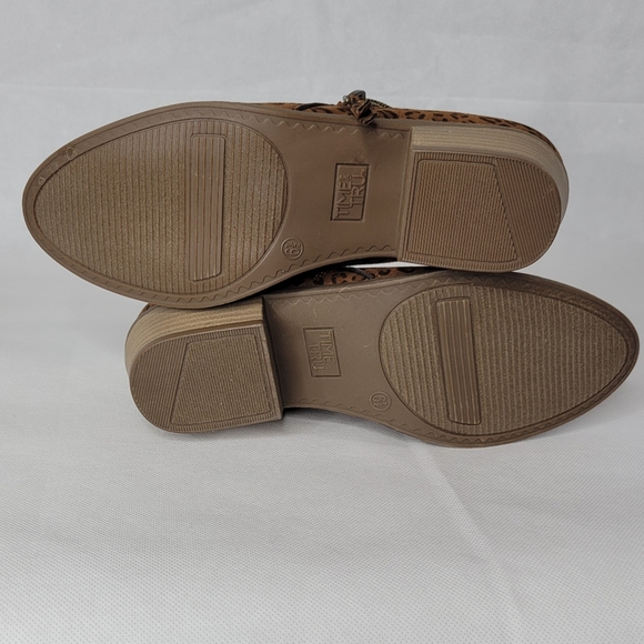 Time and Tru Leopard Booties - Picture 4 of 7